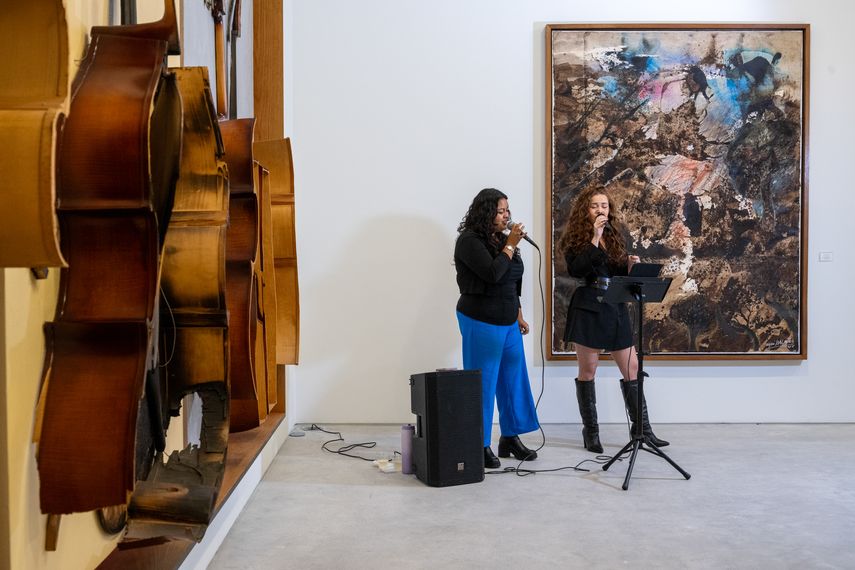 Desde su debut, Palola ha construido una identidad poderosa, emocional y estética que ha conectado con el público. Desde su debut, Palola ha construido una identidad poderosa, emocional y estética que ha conectado con el público.