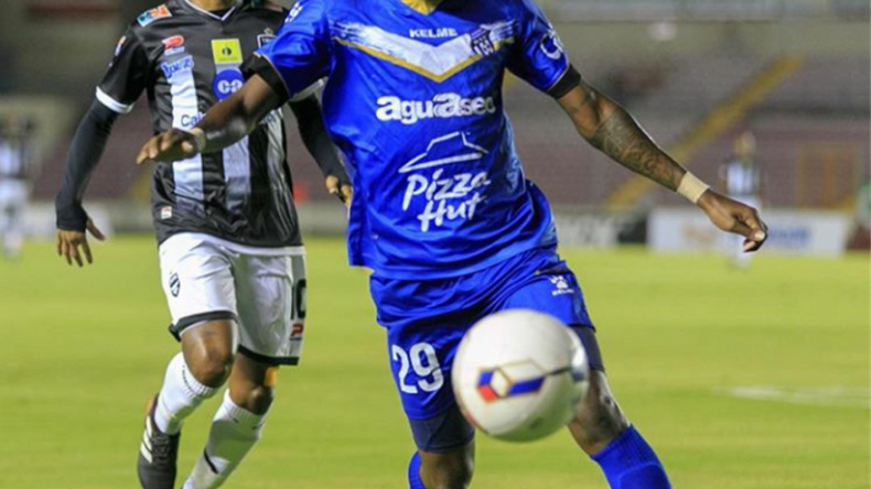 Daniel Ortiz del Árabe Unido se pierde la temporada por fractura de tibia