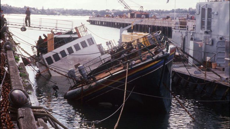Un agente que hundió el Rainbow Warrior de Greenpeace en 1985 se disculpa