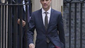 Al entrar en la oficina del primer ministro Boris Johnson, en el número 10 de Downing Street, se le preguntó al secretario Raab si renunciaría.