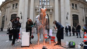 Escultura Horse and Rider (Caballo y jinete).