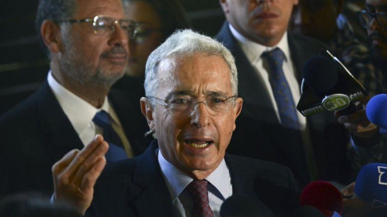 Colombia: citan a expresidente Uribe por presunta corrupción