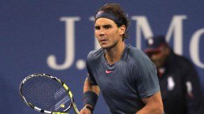 Rafa Nadal disfruta de una animada videollamada con sus alumnos