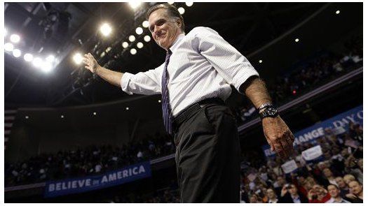 Romney regresa a Nueva Hampshire a su último mitin