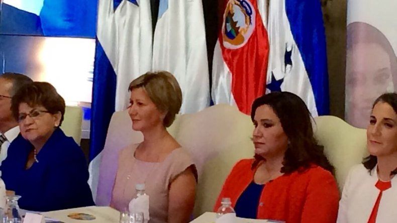 Primera Dama destaca la labor de Panamá en la prevención de embarazos