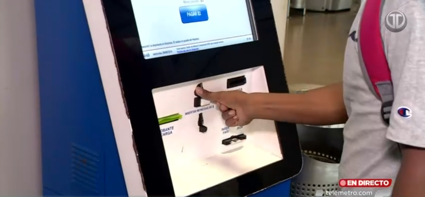 Usuarios del Metro de Panamá reportan problemas para ecargar tarjetas con monedas Martinellis