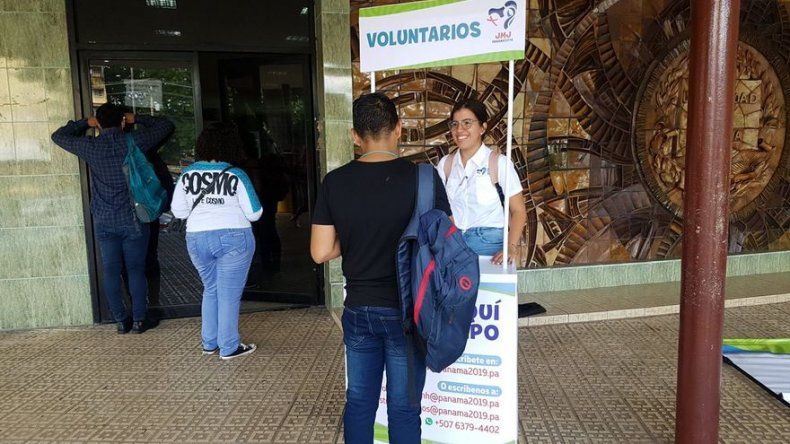 UP realiza jornada de inscripción de estudiantes como voluntarios de la JMJ