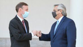 El presidente Argentina, Alberto Fernández y el asesor de Seguridad Nacional del Gobierno de Estados Unidos, Jake Sullivan﻿.