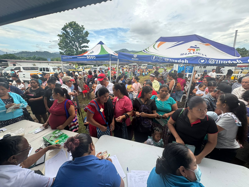 Minsa brinda más de 800 atenciones en feria