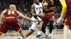 Parker y la defensa mantuvo invictos a Spurs ante James y Cavaliers