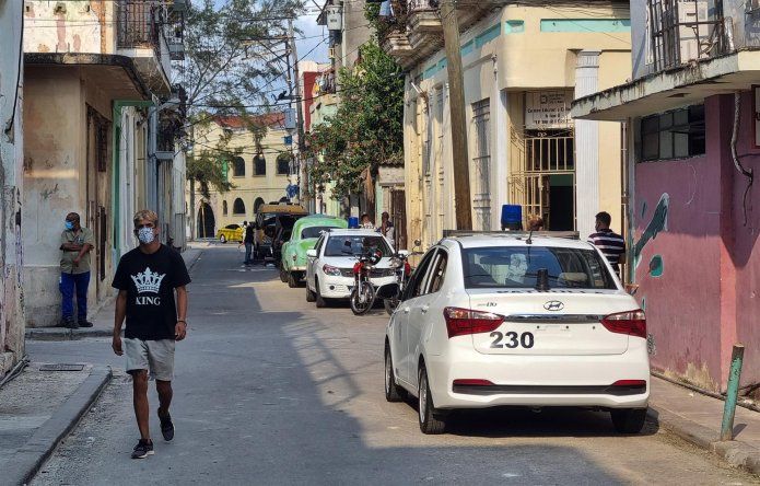 Cuba importa más del 80 % de los víveres que consume.