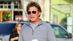 Bruce Jenner sufre un accidente de coche en el desierto mexicano