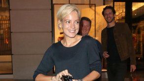 Lily Allen se crea un perfil en una aplicación para buscar pareja