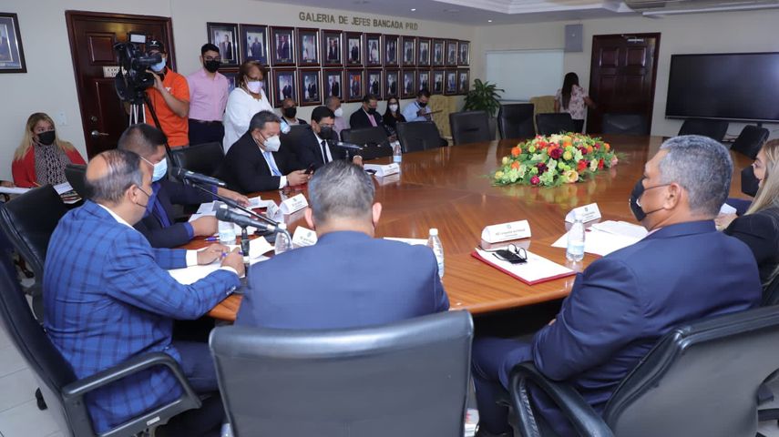 La Comisión de Asuntos Municipales discutió esta tarde el anteproyecto 249.