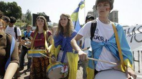Activistas ucranianos protestan contra ley sobre el idioma ruso