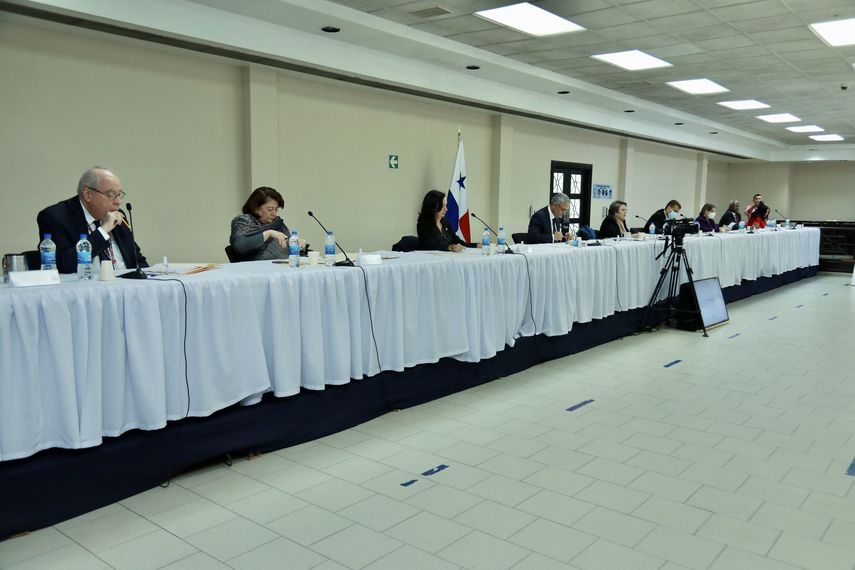 Las entrevistas se llevan a cabo en el salón de audiencias del Tribunal Superior de Liquidación de la CSJ.