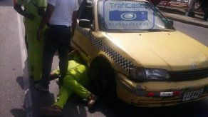 Atropellan a trabajadora de AAUD cuando huía de unos perros