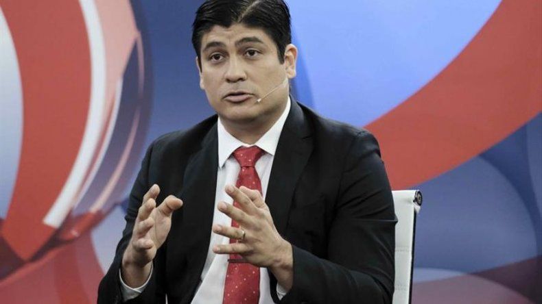 Carlos Alvarado, el exministro que busca la continuidad del cambio