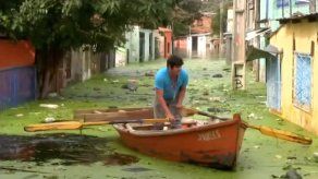 El barrio más humilde del centro de Asunción se hunde bajo el río