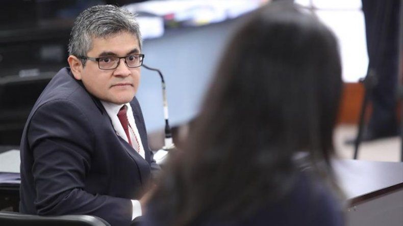 El fiscal que investiga a Keiko, nuevo icono popular anticorrupción en Perú
