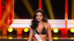 Carolina Brid sorprendida por presencia de su madre en la preliminar