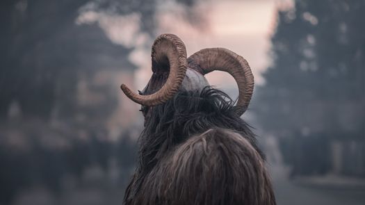 El Krampus la figura aterradora de la navidad. El Krampus la figura aterradora de la navidad.