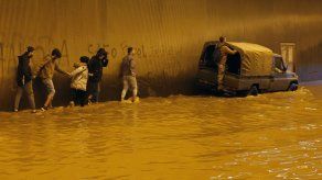 Torrenciales aguaceros causan inundaciones en el Líbano