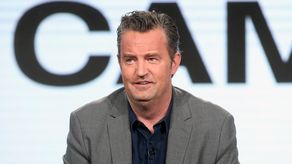 Uno de los médicos acusados por la muerte del actor Matthew Perry se declara culpable.