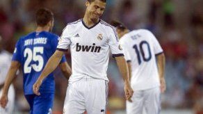 Real Madrid pierde con Getafe y está a 5 puntos de Barça que ganó