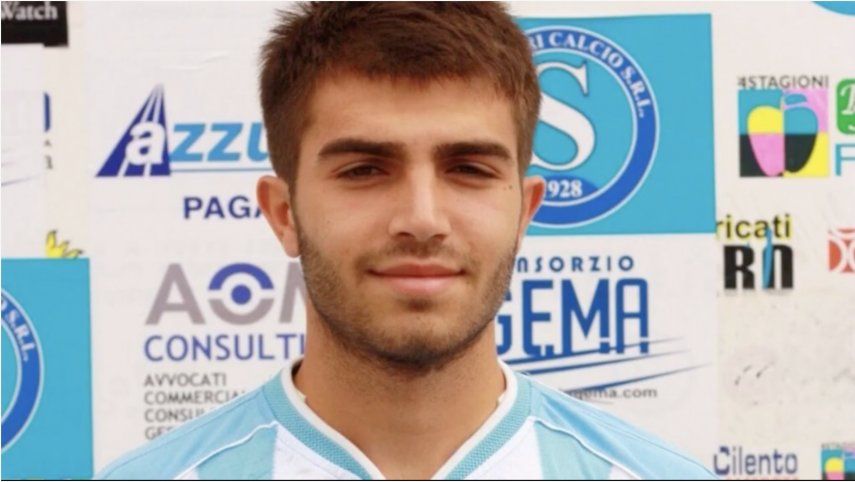 Futbolista muere en un partido homenaje a su hermano fallecido