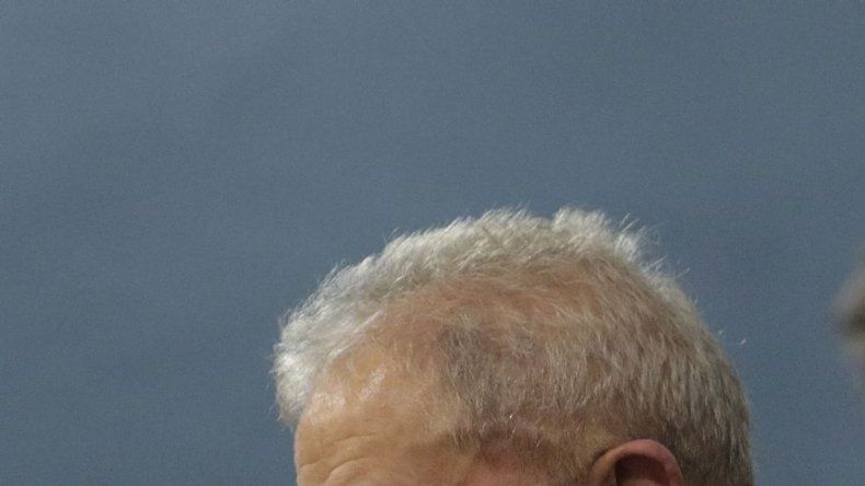 Lula dice que cargos presentados por la Fiscalía tienen motivación política