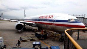 EEUU presenta demanda contra fusión entre American Airlines y US Airways