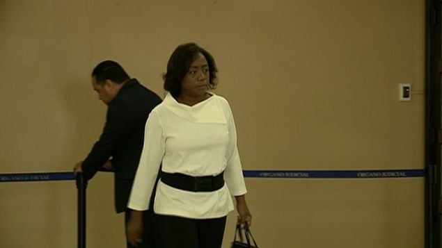 Reanudan indagatoria a exministra Molinar por compra de instrumentos