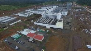 Presidente Cortizo busca acuerdo con FCC para culminar construcción de la Ciudad de la Salud