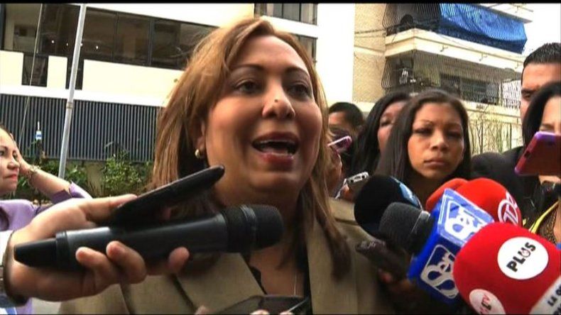 Ceila Peñalba llega a la Fiscalía Electoral para reunirse con Peñaloza