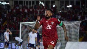 Aníbal Godoy en el equipo de la jornada por la CONCACAF