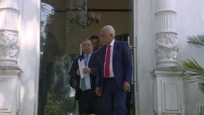 Admiten querella contra director de la ATTT por resolución que dio paso a regulación de Uber Admiten querella contra director de la ATTT por resolución que dio paso a regulación de Uber