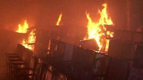 Video: Violencia e incendios en Pakistán