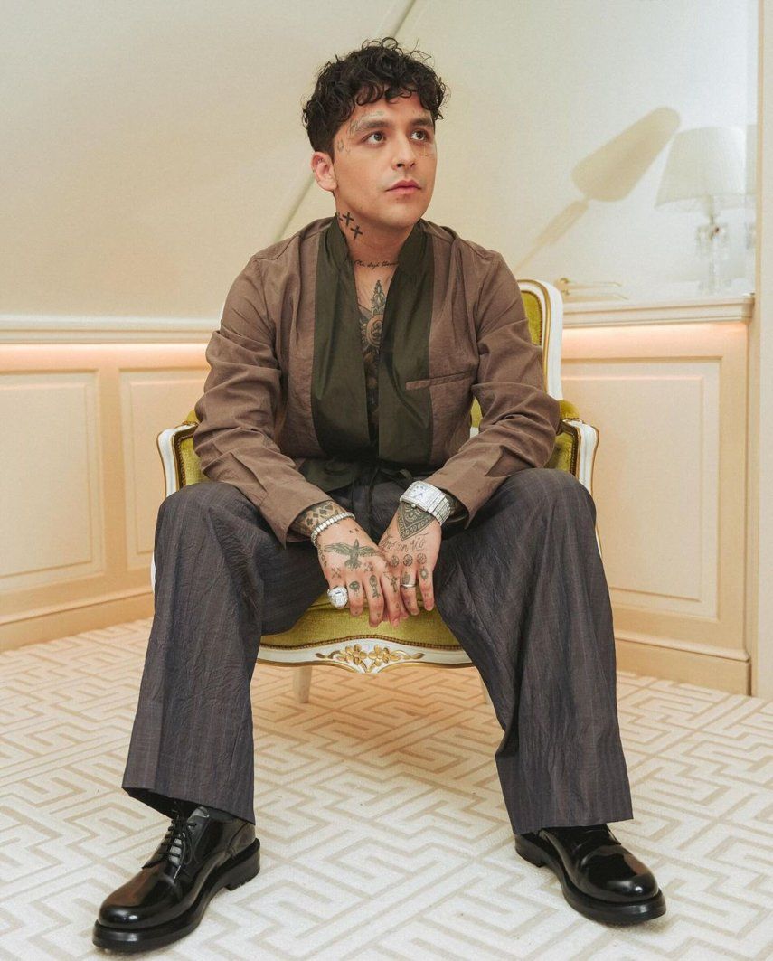 Christian Nodal recibe ola de críticas tras ser elegido entre los 50 más bellos de People
