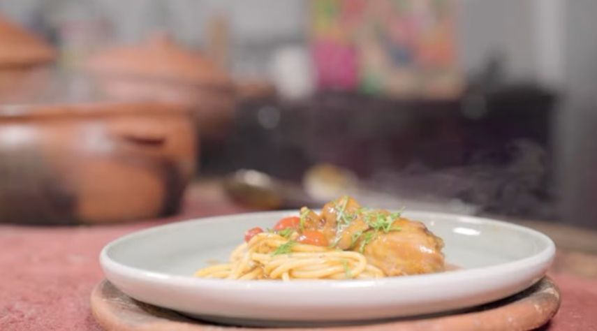 Macarrones de gallina guisada: Aprende a prepararlos