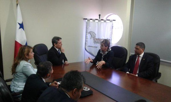 Alfredo Castillero Hoyos toma posesión como nuevo Defensor del Pueblo