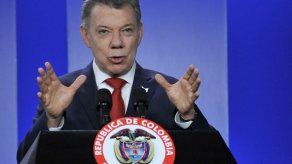 Presidente Santos dice que está haciendo una revolución en infraestructura