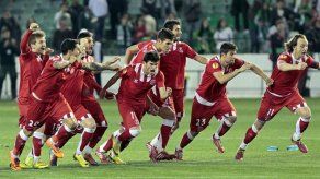 Gol en tiempo añadido lleva al Sevilla a la final contra el Benfica en Turín