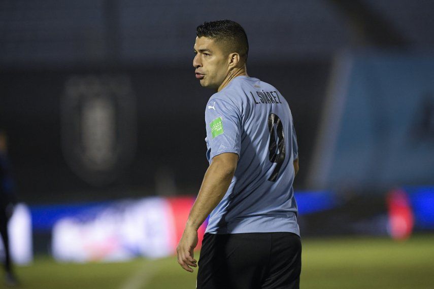 Uruguay y Paraguay empatan 0-0 en las eliminatorias.
