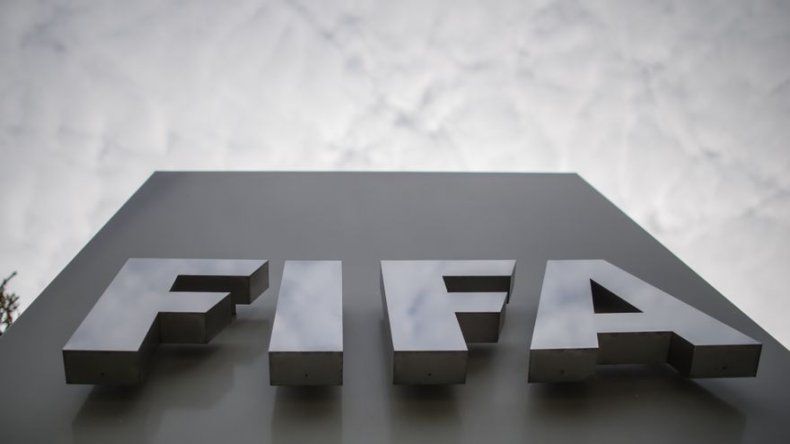 FIFA aprueba que se publique informe que investigó concesión a Rusia y Catar
