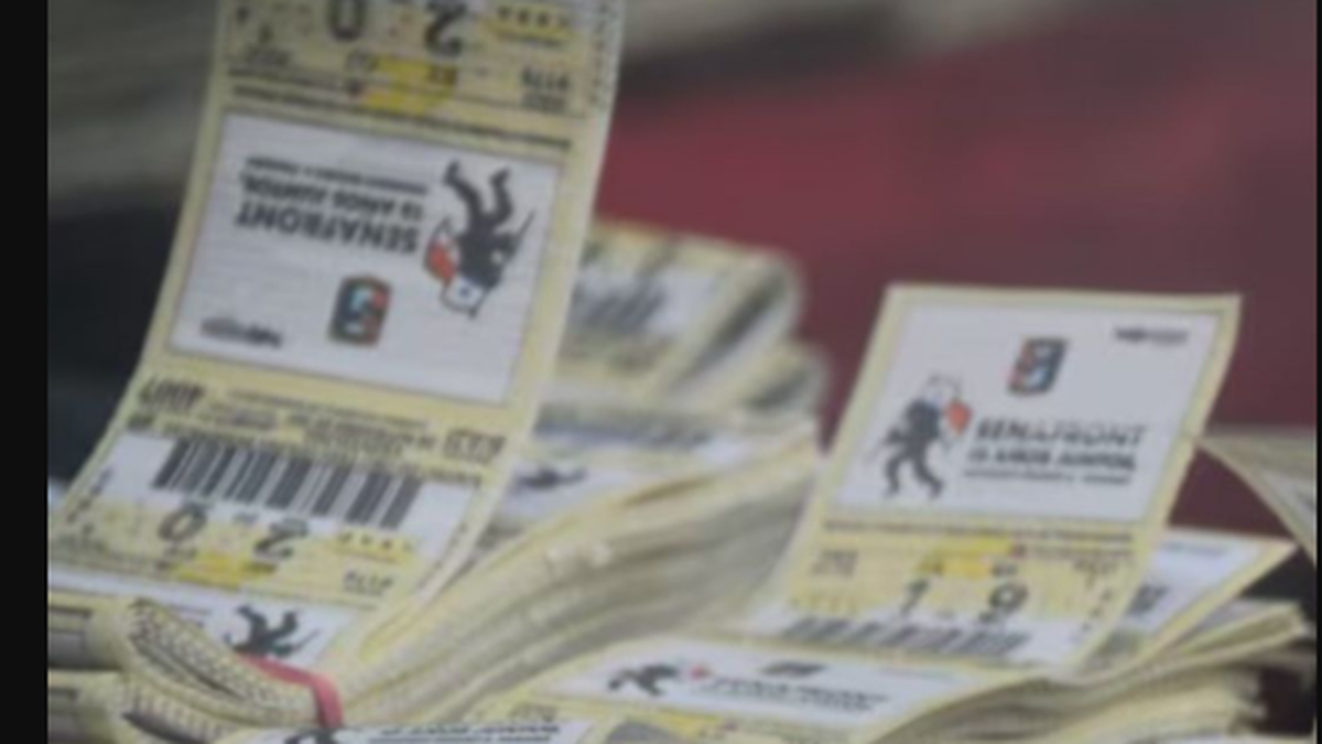 Detienen a hombre por robo agravado de billetes de lotería Detienen a hombre por robo agravado de billetes de lotería