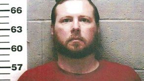 Acusan a padres de matar de hambre a hijo de 6 años