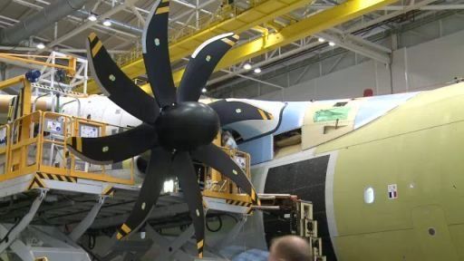 Airbus entrega su primer A400M, un avión militar de última generación