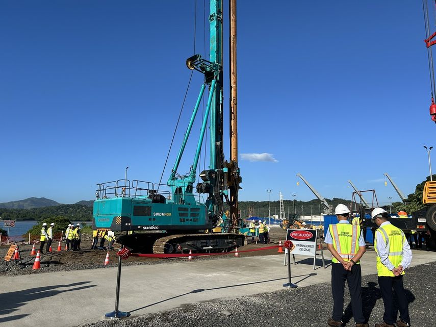 Oportunidades de trabajo en el Consorcio Cuarto Puente sobre el Canal de Panamá.