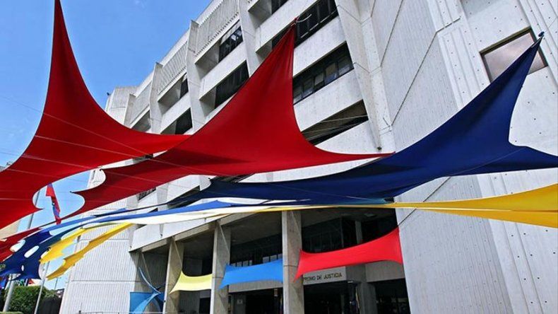 Supremo venezolano pide dejar sin inmunidad a cuatro diputados opositores más